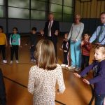 Frau Mahlke und die 1a hatten Besuch von der Stiftung "Unsere Kinder in Braunschweig"